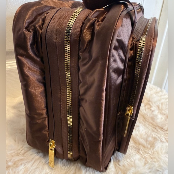 JOY MANGANO TRAVELERS HANGING EXPANDABLE TOILETRY BAG - Picture 13 of 16